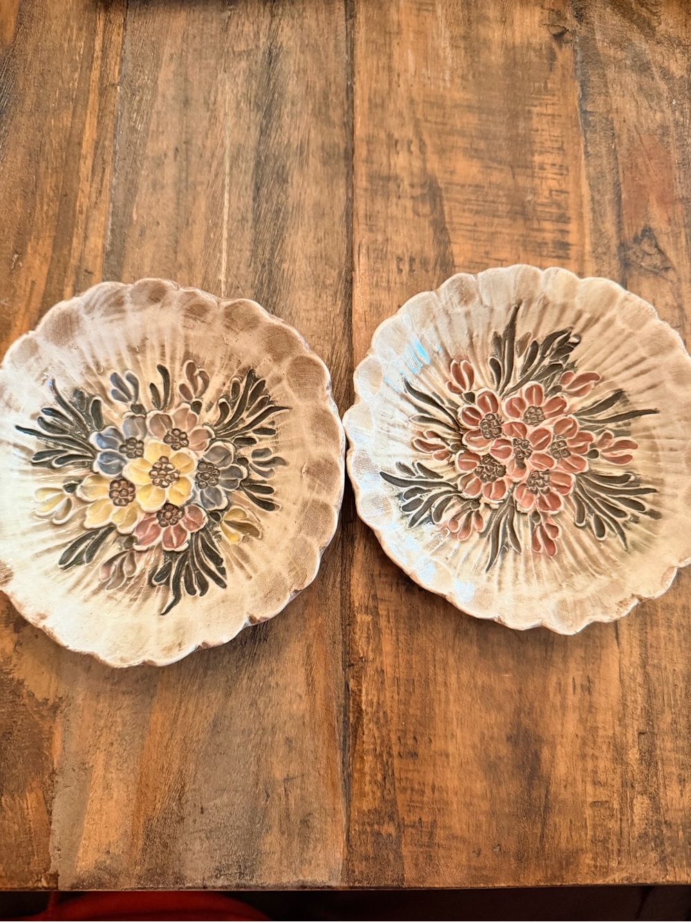 Vintage signed studio pottery floral dishes set 2 5x5x1